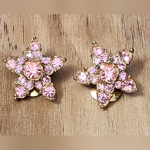 Vintage Pink Glass Rhinestone Gold ClipOn Earrings - Picture 1 of 2